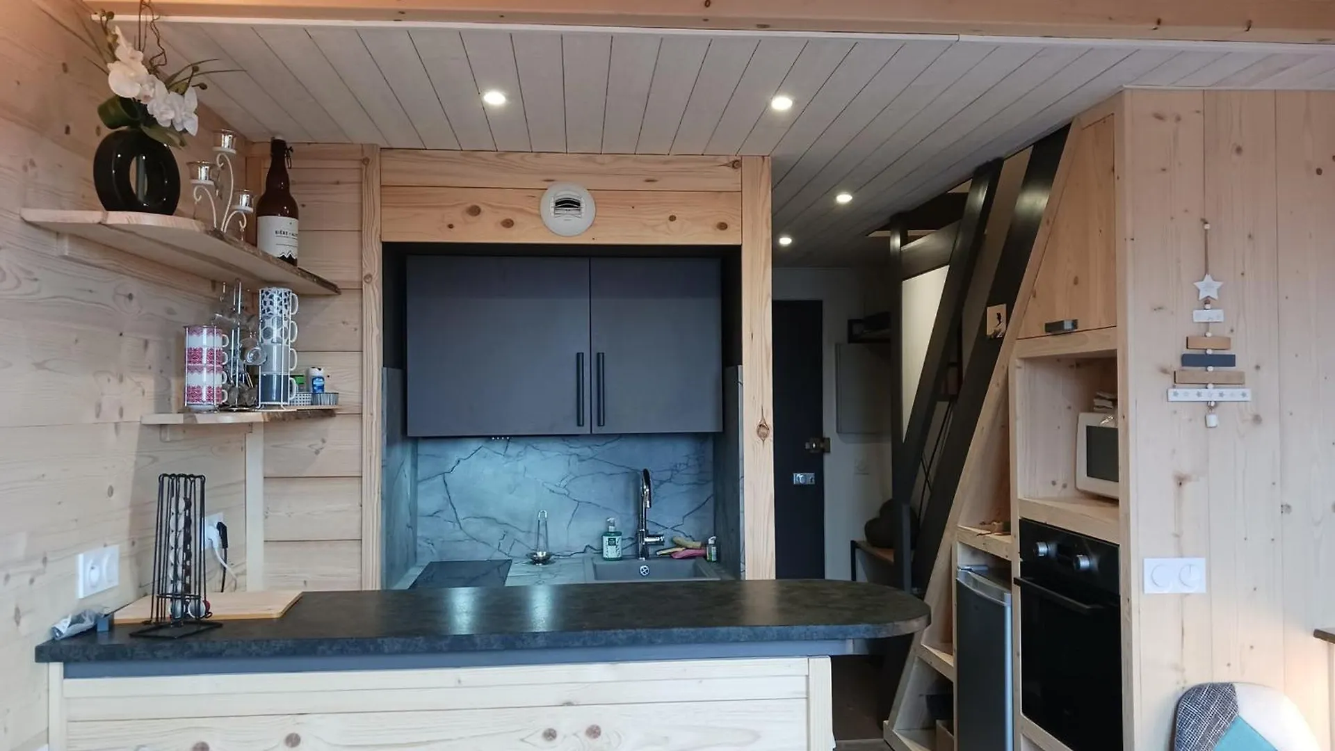 Appartement Cosy 3 Pieces Pour 6 Pers. Au Centre De Vallandry, Pres Des Pistes Et Commerces - Fr-1-411-880 0*, Landry